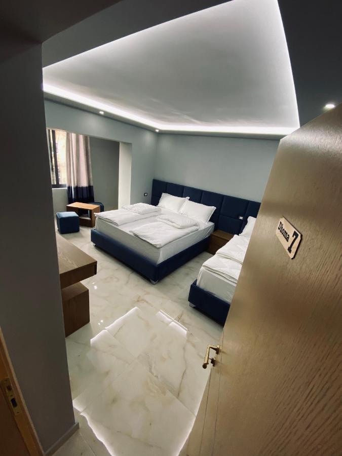 Hotel Piemonte Tirana Exterior photo